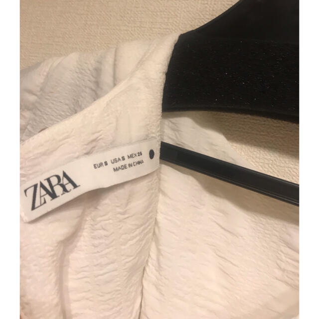 ZARA(ザラ)の2020 SS テクスチャー入り生地 ワンピース レディースのワンピース(ひざ丈ワンピース)の商品写真