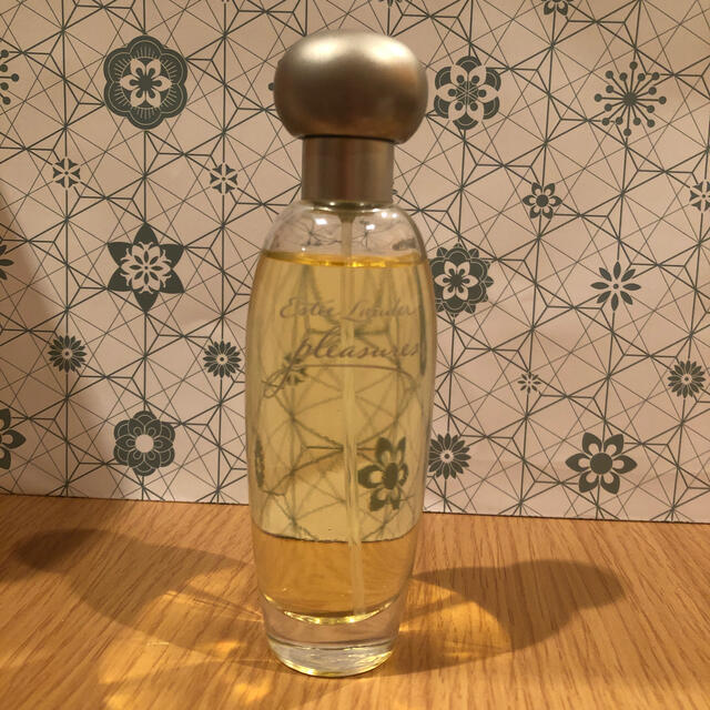 Estee Lauder(エスティローダー)のESTEE LAUDER 香水 50ml  定価¥11000 コスメ/美容の香水(香水(女性用))の商品写真