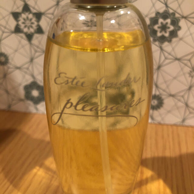 Estee Lauder(エスティローダー)のESTEE LAUDER 香水 50ml  定価¥11000 コスメ/美容の香水(香水(女性用))の商品写真