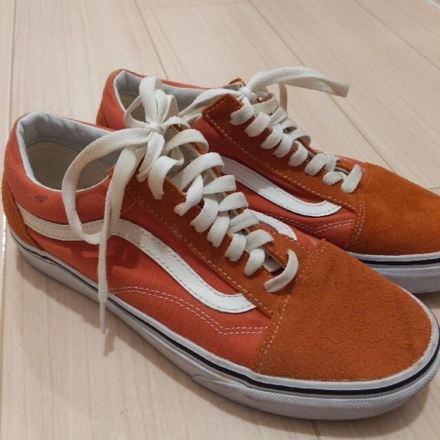 VANS(ヴァンズ)のVANS OLD SCHOOL オレンジ メンズの靴/シューズ(スニーカー)の商品写真