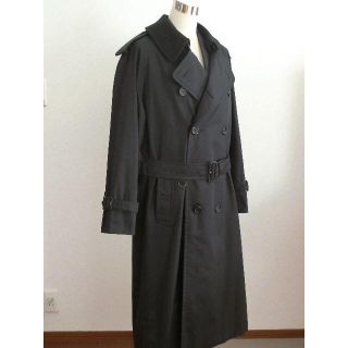 バーバリー(BURBERRY)の【sale!!】BURBERRY トレンチコート Ｌ 黒♪新品同様バーバリー(トレンチコート)