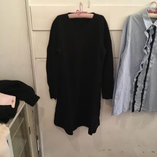 ミュウミュウ(miumiu)のmiumiu black knit onepiece.(ひざ丈ワンピース)