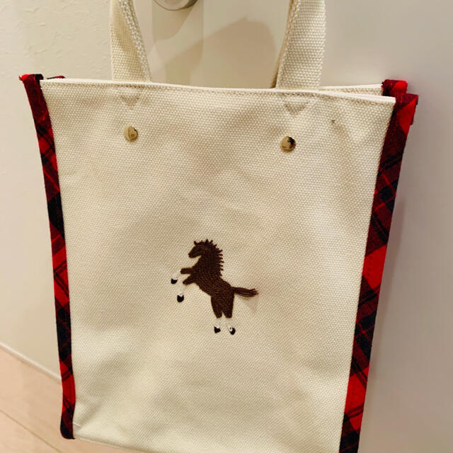 SEVEN TEN by MIHO KAWAHITOワンポイント刺繍トートバッグ