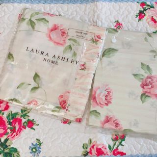 ローラアシュレイ(LAURA ASHLEY)のローラアシュレイ　ヘーゼルヴッドピロケース２点(枕)