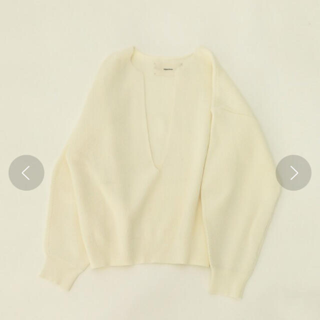 トゥデイフル  Slit Neck Knit