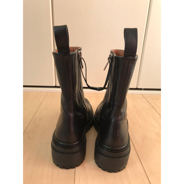 ZARA トラックソールレザーアンクルフラットブーツ ZARA トラックソールレザーアンクルフラットブーツ
