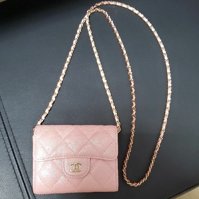 CHANEL(シャネル)の本物CHANEL シャネル マトラッセウォレットピンク レディースのファッション小物(財布)の商品写真