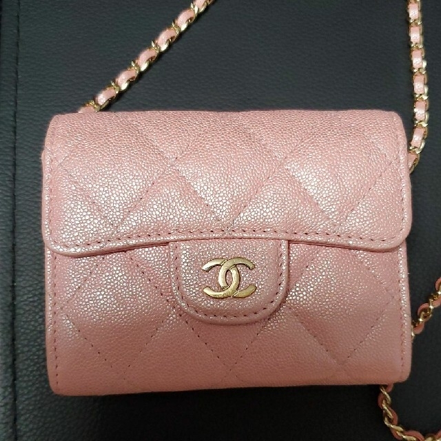 CHANEL(シャネル)の本物CHANEL シャネル マトラッセウォレットピンク レディースのファッション小物(財布)の商品写真