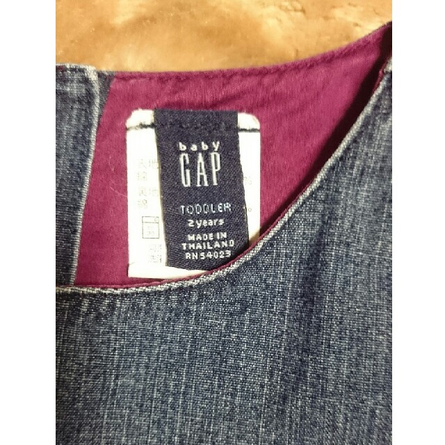 babyGAP(ベビーギャップ)の☺セール☺ ベビーギャップ ジャンパースカート 95 キッズ/ベビー/マタニティのキッズ服女の子用(90cm~)(ワンピース)の商品写真