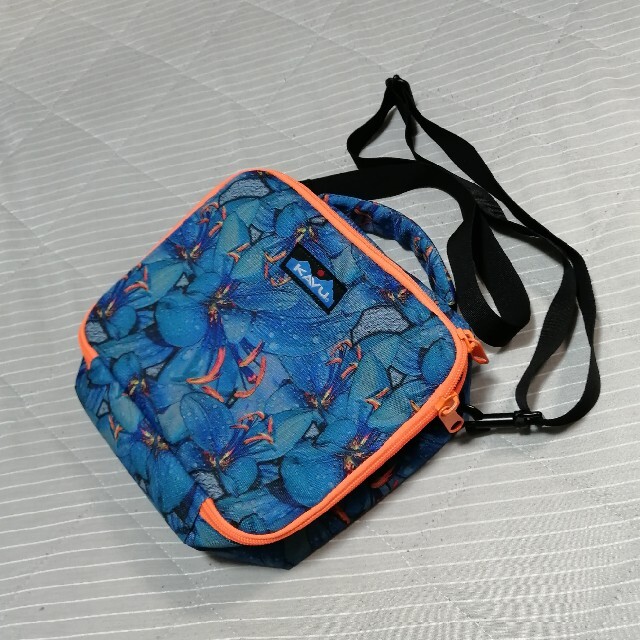 KAVU(カブー)のKAVU 保冷バッグ スポーツ/アウトドアのアウトドア(その他)の商品写真