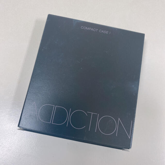 ADDICTION(アディクション)の【新品未使用】アディクション コンパクトケース1 コスメ/美容のベースメイク/化粧品(アイシャドウ)の商品写真