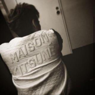 メゾンキツネ(MAISON KITSUNE')のMAISON KITSUNE ブルゾン正規美品 登坂着 (ブルゾン)