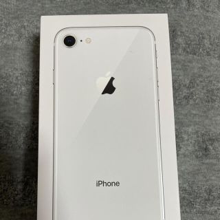 アイフォーン(iPhone)のiPhone8 silver 本体 64GB(スマートフォン本体)