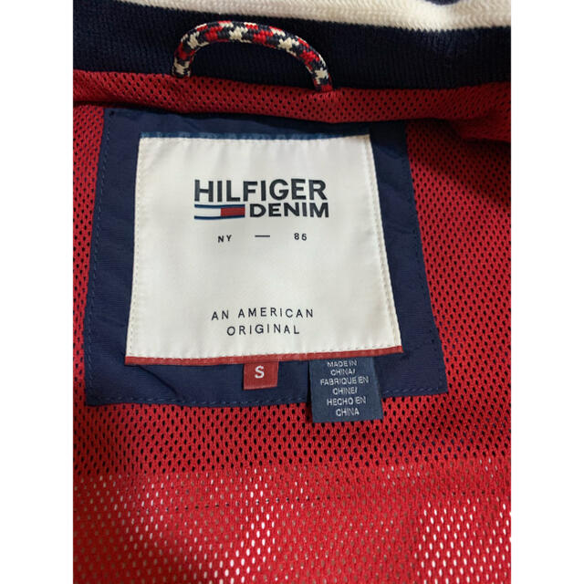 TOMMY HILFIGER(トミーヒルフィガー)のTommy HILFIGER のジャケット メンズのジャケット/アウター(ナイロンジャケット)の商品写真