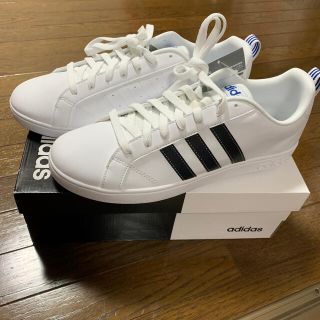 アディダス(adidas)のadidas  アディダス　VALSTRIPES2 F99256  新品未使用(スニーカー)