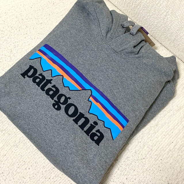 patagonia(パタゴニア)の☆超人気！パタゴニア Patagonia P-6 パーカー☆ メンズのトップス(パーカー)の商品写真