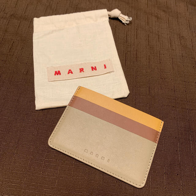 Marni(マルニ)の【再値下げ】MARNI マルニ カードケース クレジットカードケース レディースのファッション小物(名刺入れ/定期入れ)の商品写真