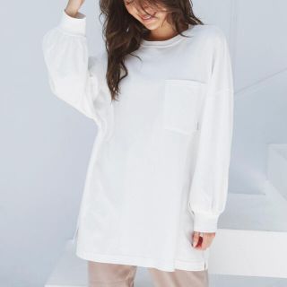 アリシアスタン(ALEXIA STAM)のBack Separated Logo Long Sleeve TeeWhite(Tシャツ(長袖/七分))