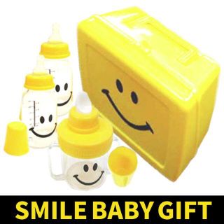 【新品未開封品】SMILE　ベビーボトル＆ドリンクカップセット（トランク入）(その他)