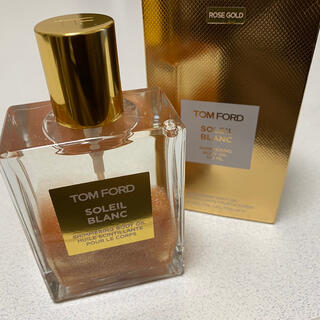 トムフォード(TOM FORD)のソレイユブランシマリングボディオイル〈ローズゴールド〉(ボディオイル)