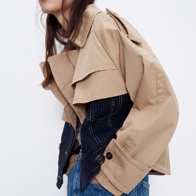 ZARA(ザラ)のZARA ショートコントラストトレンチコート レディースのジャケット/アウター(トレンチコート)の商品写真