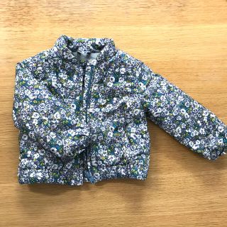 ベビーギャップ(babyGAP)のベビーギャップ☆花柄ダウン　90cm(ジャケット/上着)