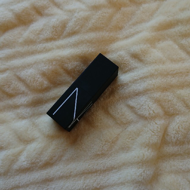 NARS(ナーズ)のNARS リップスティックシアー シャングリラ コスメ/美容のベースメイク/化粧品(口紅)の商品写真