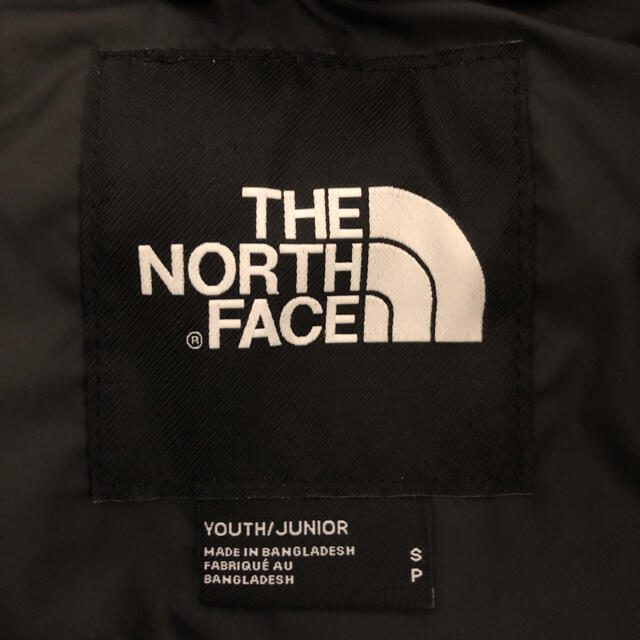 THE NORTH FACE(ザノースフェイス)のノースフェイス レトロヌプシ 1996 ダウンジャケット　ジュニア　S キッズ/ベビー/マタニティのキッズ服男の子用(90cm~)(ジャケット/上着)の商品写真