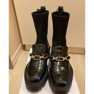 ザラ(ZARA)のZARA フラットソックス風ローファーアンクルブーツ(その他)