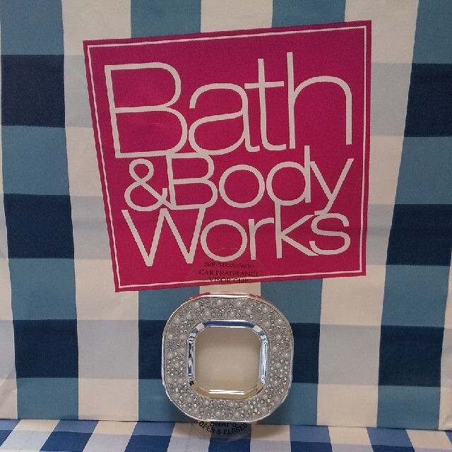 Bath & Body Works(バスアンドボディーワークス)の選べるリフィルおまけ付き！バスアンドボディワークス カーセントポータブル 自動車/バイクの自動車(車内アクセサリ)の商品写真