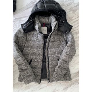 モンクレール(MONCLER)の[MONCLER]ダウンジャケット グレー(ダウンジャケット)