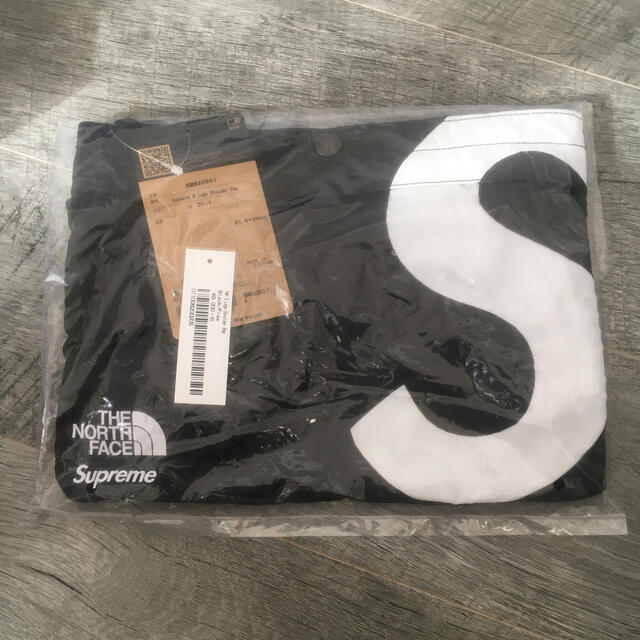 Supreme The North Face SLogo Shoulderbag 1