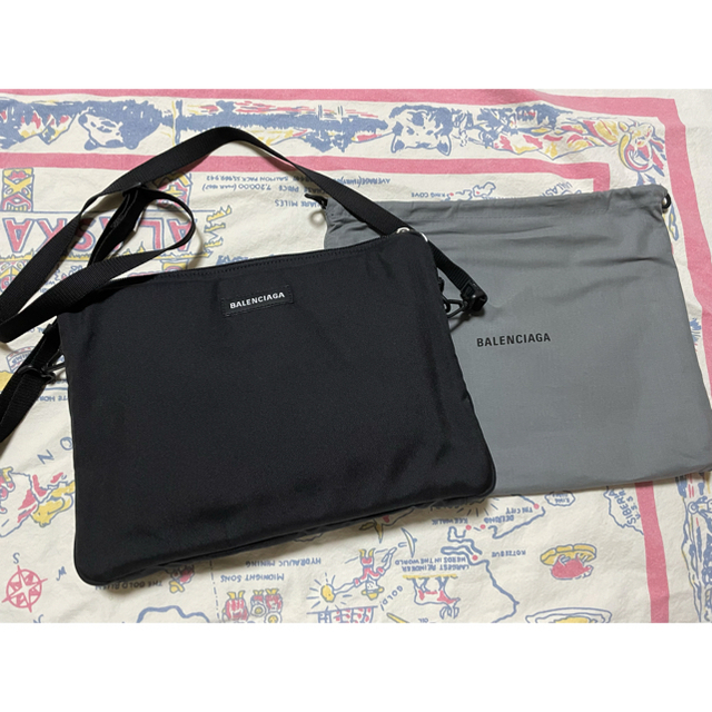 Balenciaga(バレンシアガ)のBALENCIAGA☆エクスプローラーショルダーバッグ バレンシアガ クラッチ メンズのバッグ(ショルダーバッグ)の商品写真