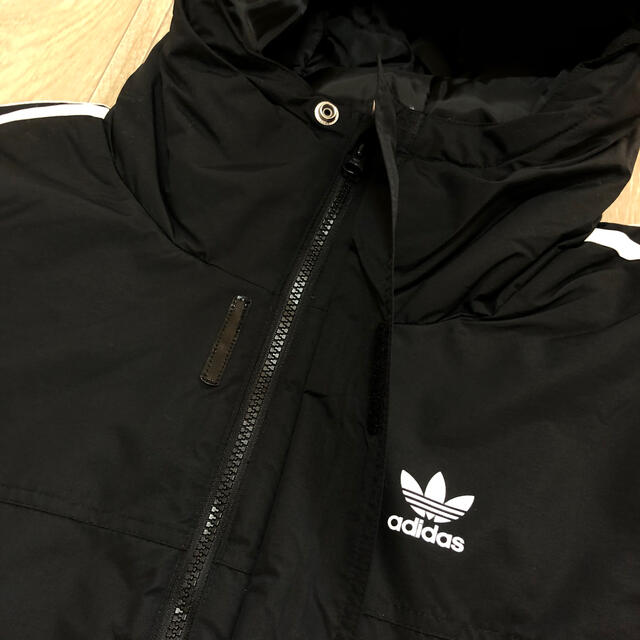 adidas(アディダス)のXL アディダス　中綿ジャンパー　中綿アウター　コート　マウンテンジャンパー メンズのジャケット/アウター(マウンテンパーカー)の商品写真