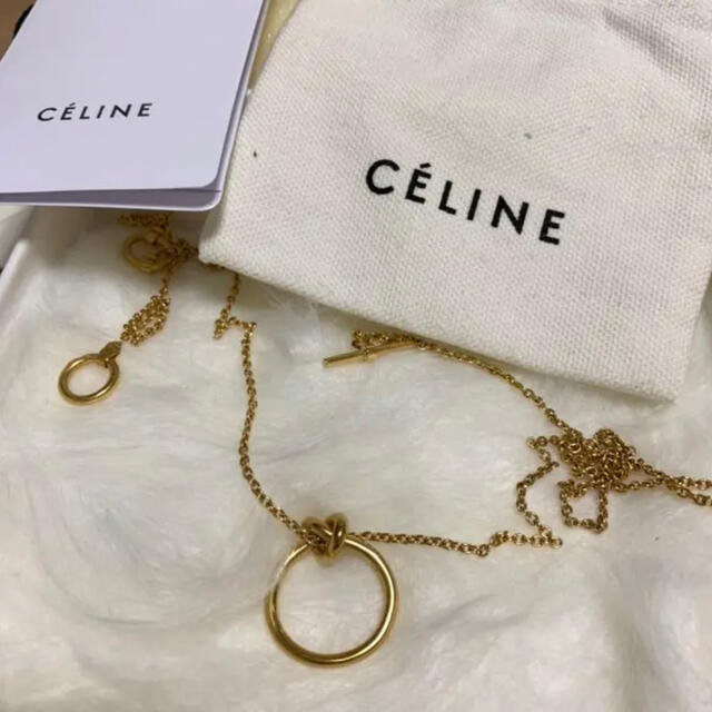 celine(セリーヌ)の★SO1RO様専用★CELINE セリーヌ ノット ネックレス レディースのアクセサリー(ネックレス)の商品写真