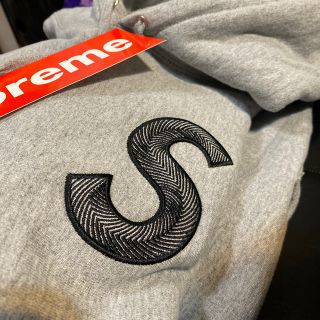 シュプリーム(Supreme)の専用Supreme S Logo Hooded Sweatshirt 美品M (パーカー)