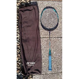 ヨネックス(YONEX)のナノフレア７００(ラケット)