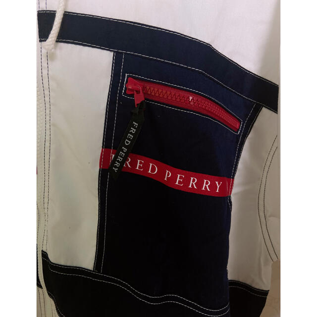 FRED PERRY(フレッドペリー)のFred Perry フレッドペリー　90s ビックシルエット　美品　ナイロン メンズのジャケット/アウター(ナイロンジャケット)の商品写真