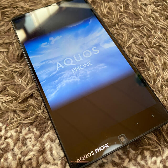 AQUOS(アクオス)のAQUOS 302SH スマホ/家電/カメラのスマートフォン/携帯電話(スマートフォン本体)の商品写真