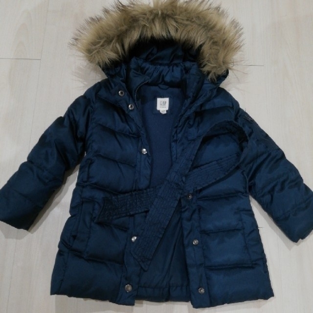 GAP Kids(ギャップキッズ)のGAP KIDS ダウンコート XS　110 キッズ/ベビー/マタニティのキッズ服女の子用(90cm~)(ジャケット/上着)の商品写真