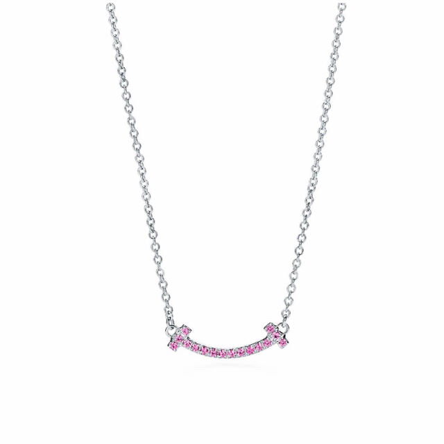 Tiffany & Co.(ティファニー)の新品Tiffany’s ホリデー2020 Tスマイル　ピンクサファイアネックレス レディースのアクセサリー(ネックレス)の商品写真