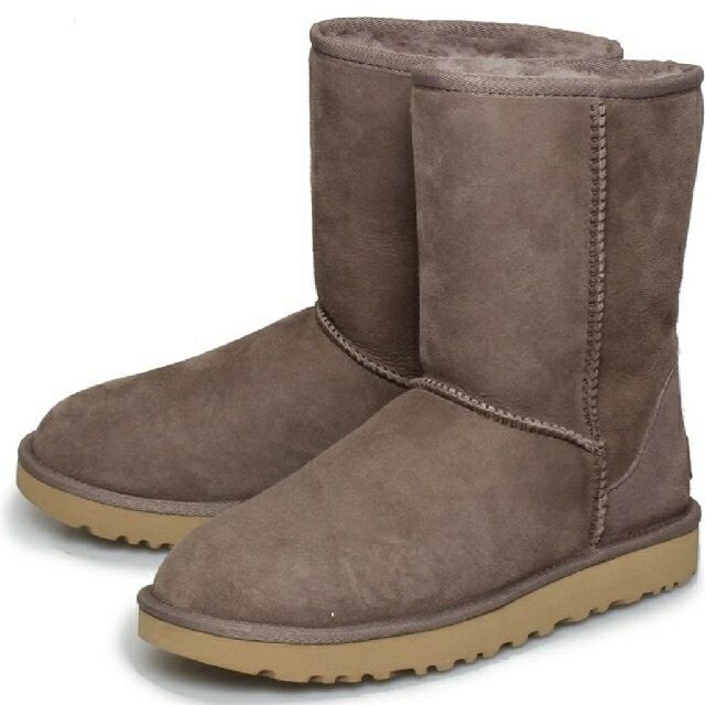 UGG(アグ)の【新品・正規品】UGG アグ ムートン クラシック ショートブーツⅡ 25cm レディースの靴/シューズ(ブーツ)の商品写真