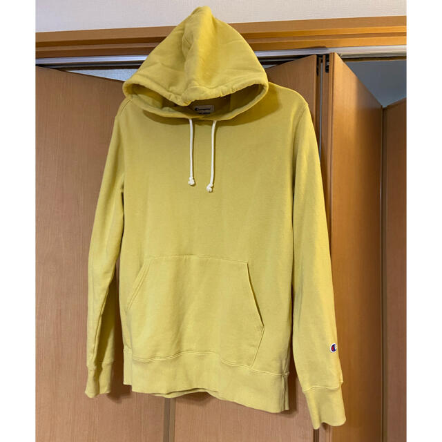 Champion(チャンピオン)の美品 チャンピオン パーカー イエロー ラージサイズ L アディダス レディースのトップス(パーカー)の商品写真