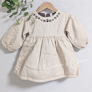 あたたか中綿刺繍ベージュワンピース　90(新品)　韓国ベビー服　韓国子供服(ワンピース)