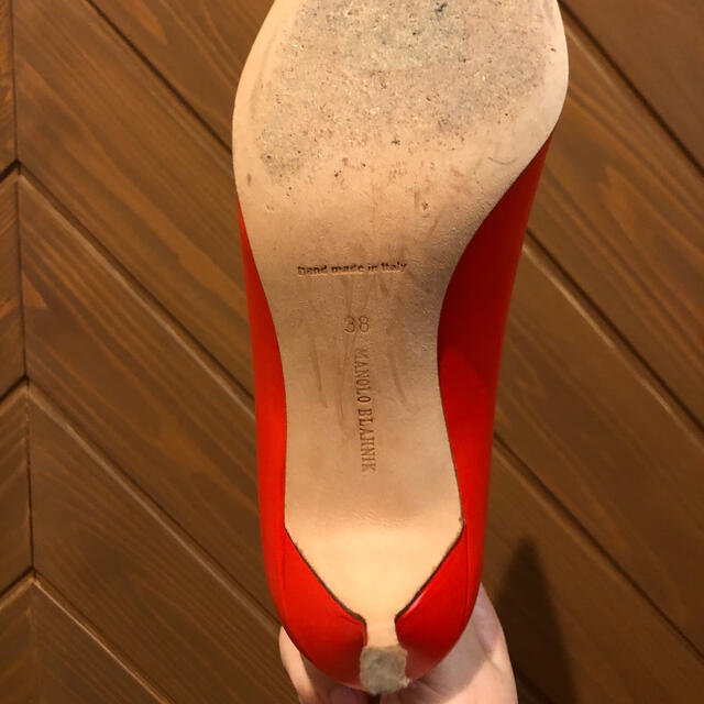 MANOLO BLAHNIK(マノロブラニク)の最終値下げ⭐︎美品マノロブラニク  BBパンプス 38 レディースの靴/シューズ(ハイヒール/パンプス)の商品写真