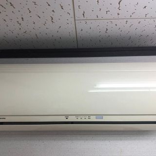 トウシバ(東芝)のTOSHIBA エアコン　RAS-502(エアコン)