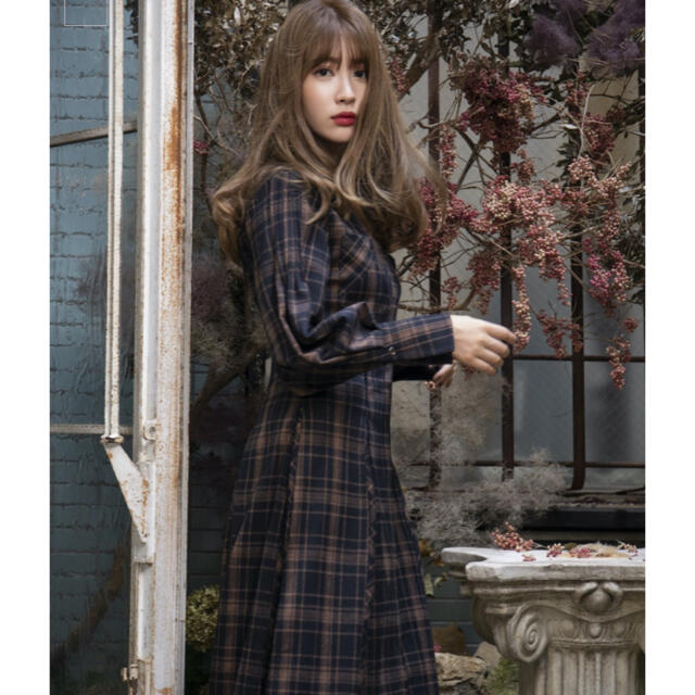 HLT Checkered Pleats Long Shirt Dress