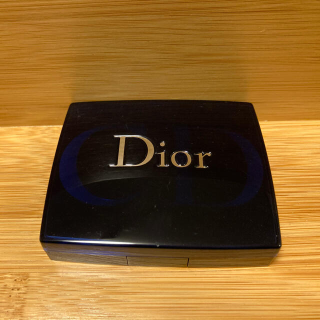 Dior(ディオール)のDior スキンシマーパウダー コスメ/美容のベースメイク/化粧品(フェイスパウダー)の商品写真