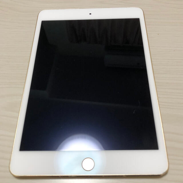 【送料込】Apple iPad mini4 16GB GD