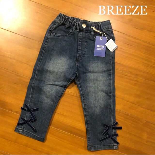 BREEZE(ブリーズ)のBREEZE  新品　リボン付きデニム　パンツ キッズ/ベビー/マタニティのキッズ服女の子用(90cm~)(パンツ/スパッツ)の商品写真